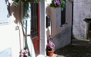 Semi Detached House a Barga