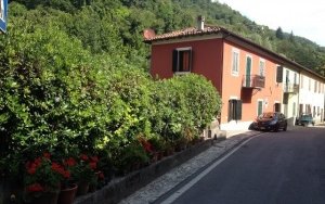 Semi Detached House a Barga