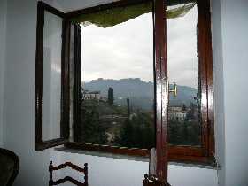 foto Casa posta su un piano  terrazze panoramiche a loft, vicino il centro storico di Barga.