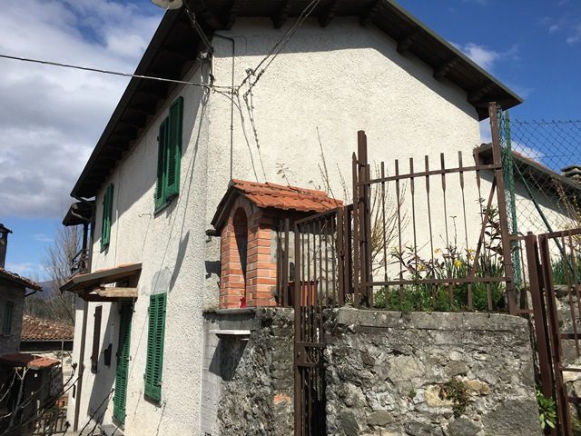 fotoProprietà in posizione panoramica in Camprogiano, Garfagnana