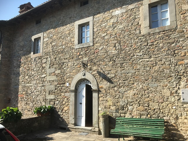 Stabile intero - Palazzo SAN ROMANO IN GARFAGNANA vendita    HOUSES IN TUSCANY