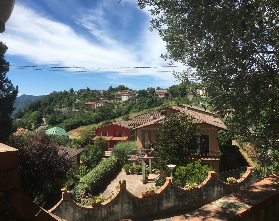 Villa Unifamiliare - Indipendente COREGLIA ANTELMINELLI vendita    HOUSES IN TUSCANY