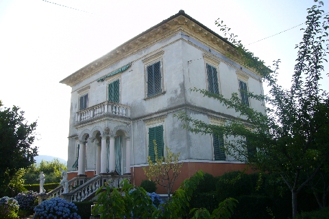 Villa Unifamiliare - Indipendente BARGA vendita    HOUSES IN TUSCANY