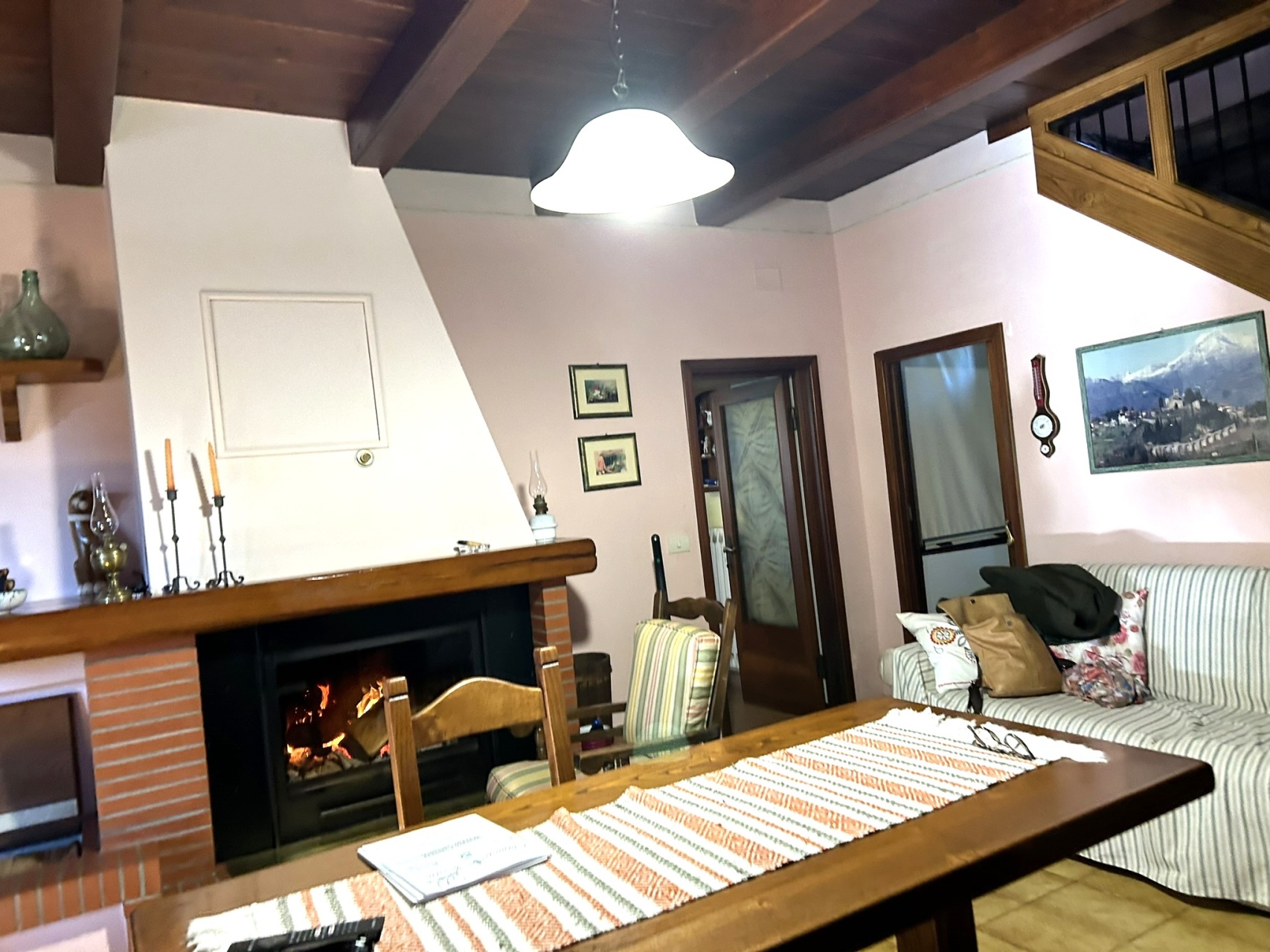 fotoCasa in campagna posta nel vicinanze a Barga, LU.