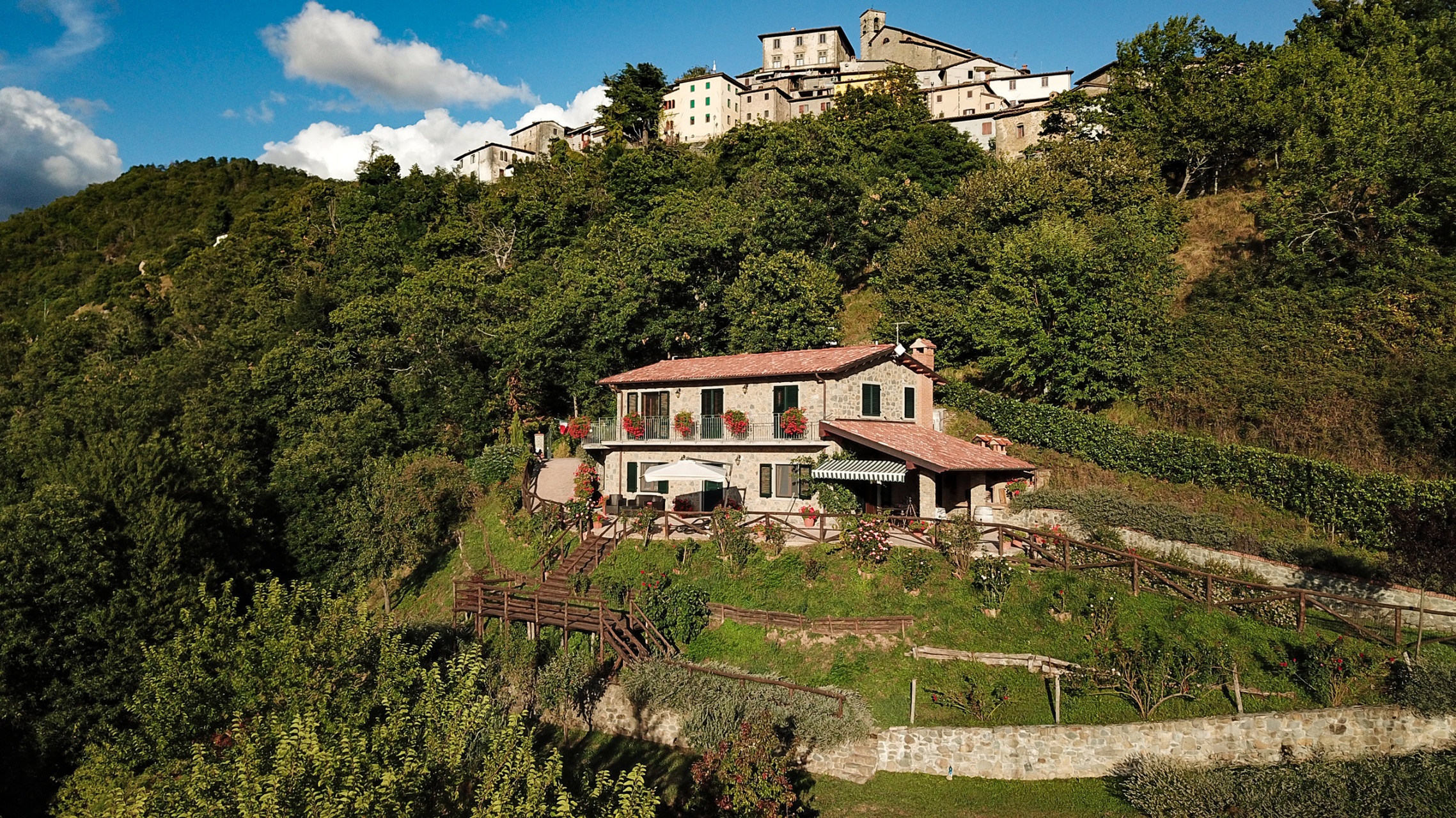 fotoSplendida casa con terreno viste della Garfagnana, Lucca.