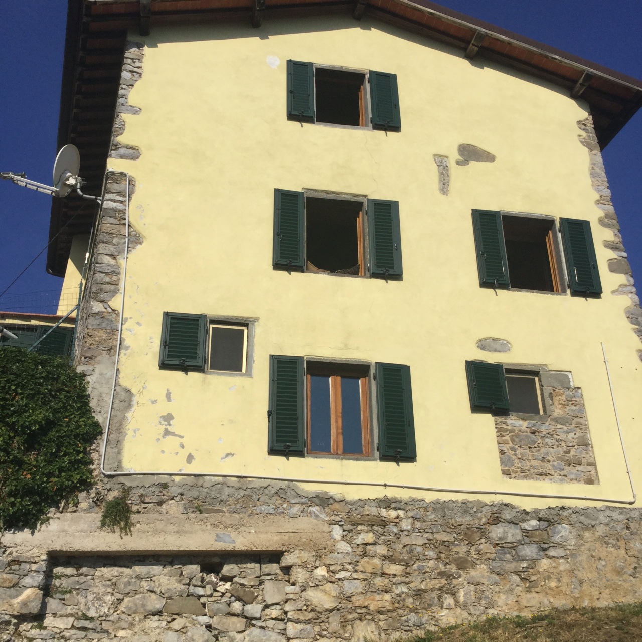 Rustico - Cascina GALLICANO vendita    HOUSES IN TUSCANY