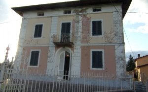 Detached Villa a Barga