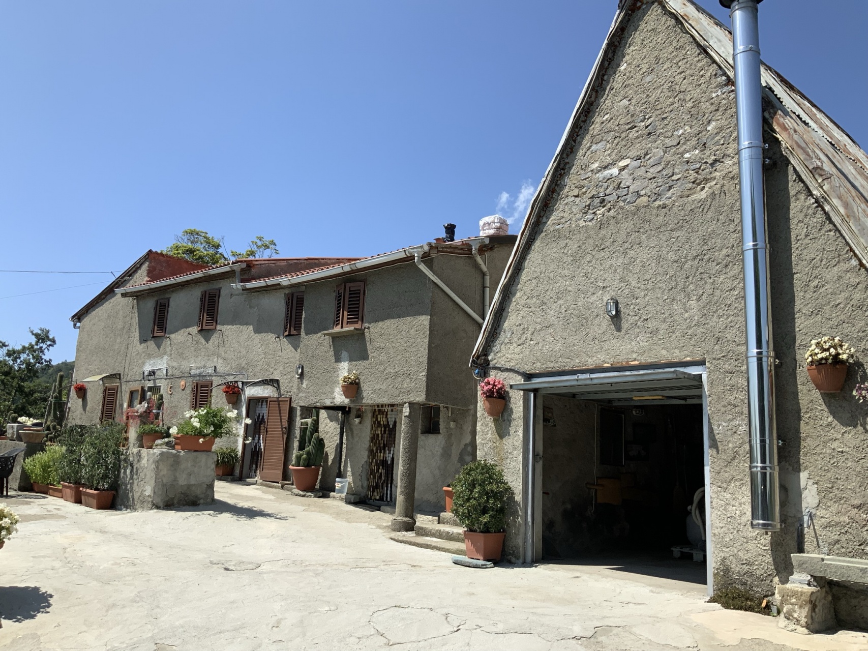 foto Proprietà di montagna in zona rurale della Toscana – vicino Fabbriche di Vergemoli, Lucca.