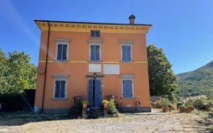 Villa or cottage a Minucciano