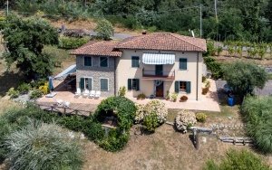 Country house/Farmhouse a Barga