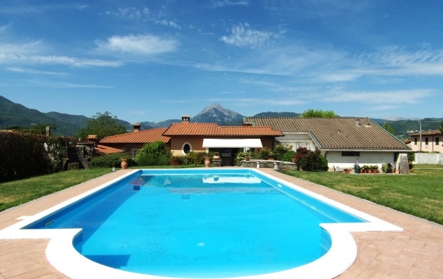 Villa con piscina